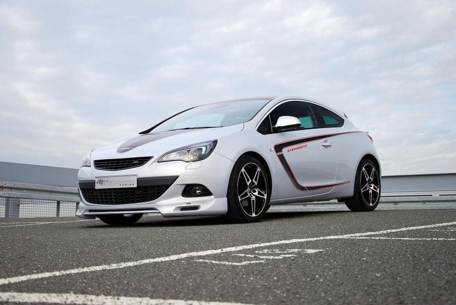  Opel Astra GTC by Steinmetz 2011 года  (фото 3 из 15)
